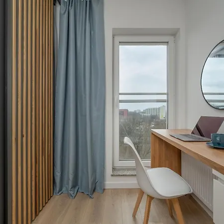 アパート Modern & Cozy Przedmiejska In By Renters ヴロツワフ