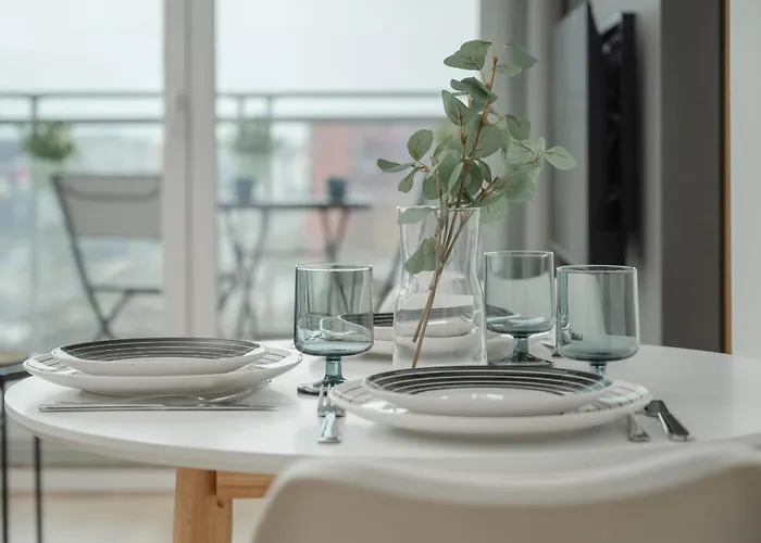 Modern & Cozy Przedmiejska In By Renters Apartment Wroclaw