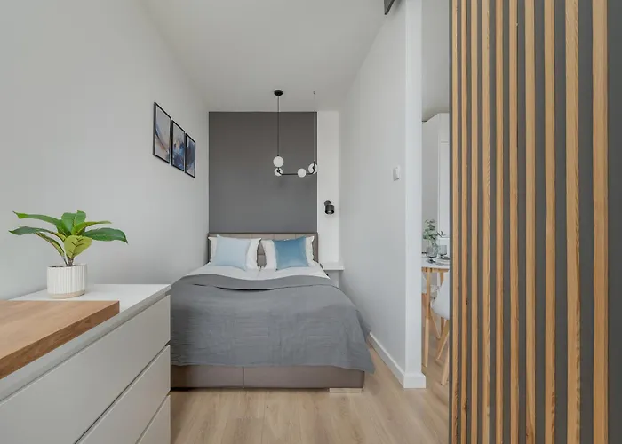Modern & Cozy Przedmiejska In By Renters * Wroclaw